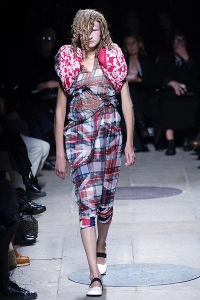 Look 29